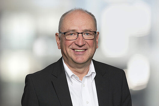 Dr. Markus Winzenick