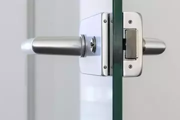 Geöffnete Glastür