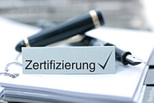 Mit der Akkreditierung wird die Qualität der Zertifizierung gesichert und die Grundlage für ihre weltweite Akzeptanz gelegt.