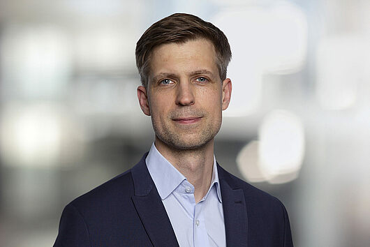 Dr. Jonas Gobert