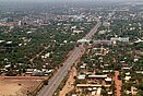 Die Hauptstadt Burkina Fasos, Ouagadougou, aus der Luft gesehen.